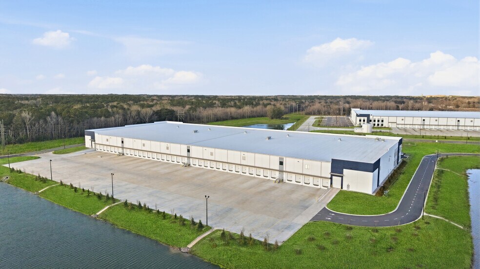 181 Landmark Blvd W, Savannah, GA à louer - Photo de l’immeuble – Image 3 sur 7