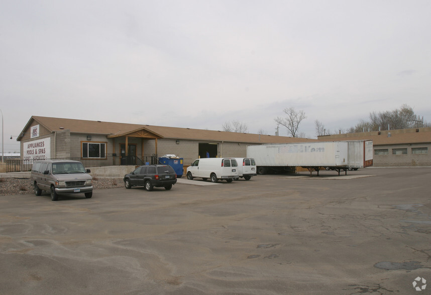 6922 N 55th St, Oakdale, MN à louer - Photo de l’immeuble – Image 2 sur 5