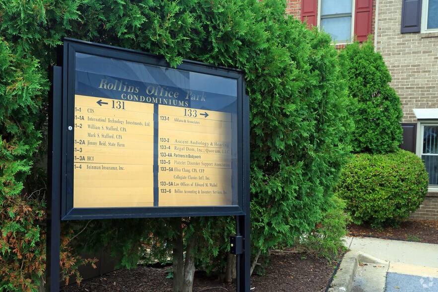 131 Rollins Ave, Rockville, MD à louer - Photo de l’immeuble – Image 2 sur 7