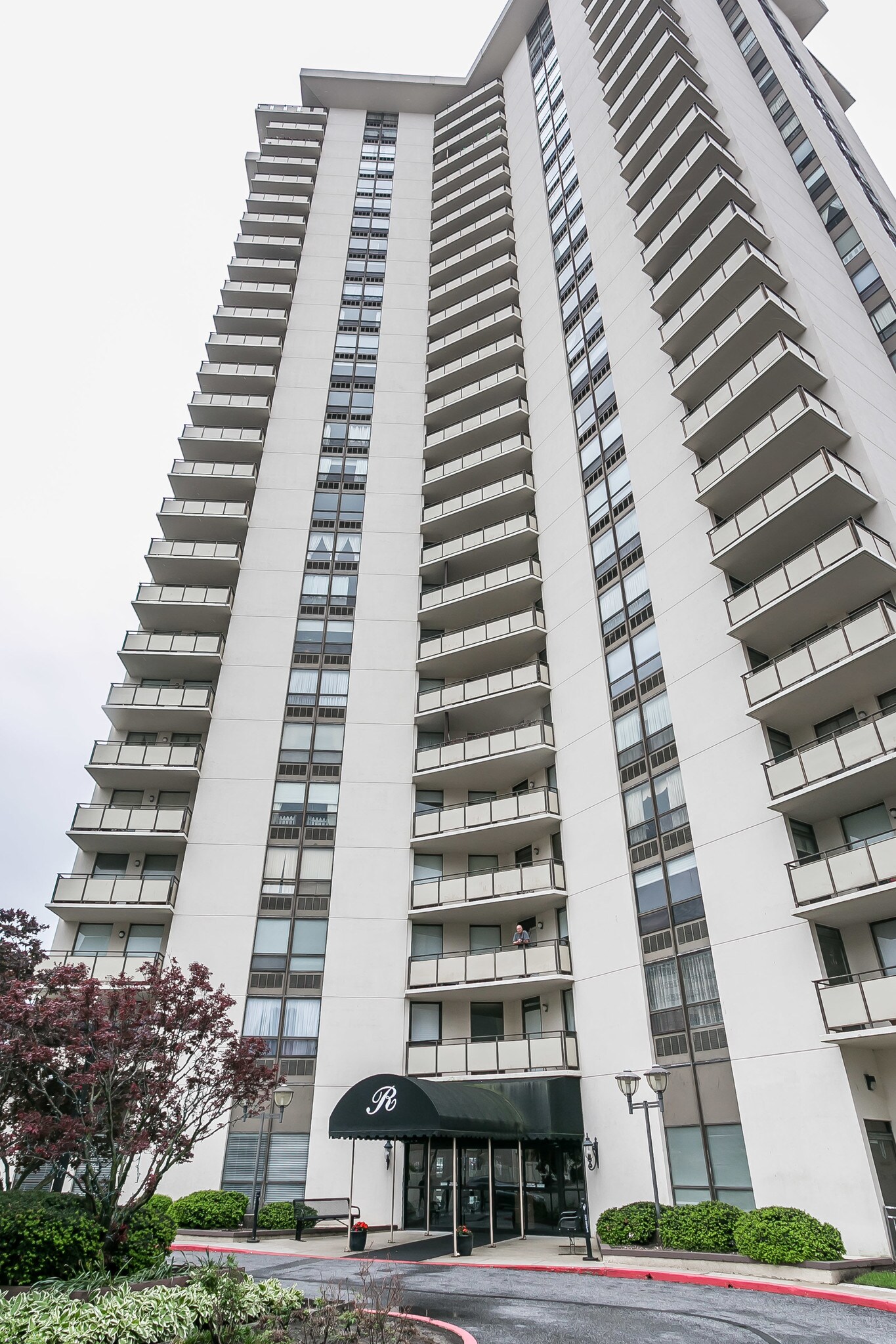 205 E Joppa Rd, Towson, MD à vendre Photo principale– Image 1 sur 38