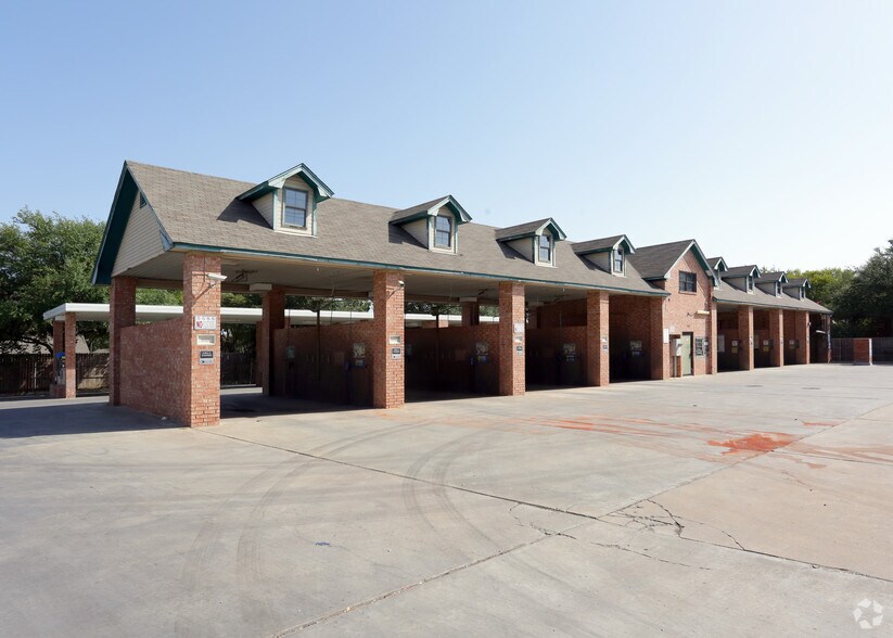 7803 McCallum Blvd, Dallas, TX à vendre - Photo de l’immeuble – Image 3 sur 9