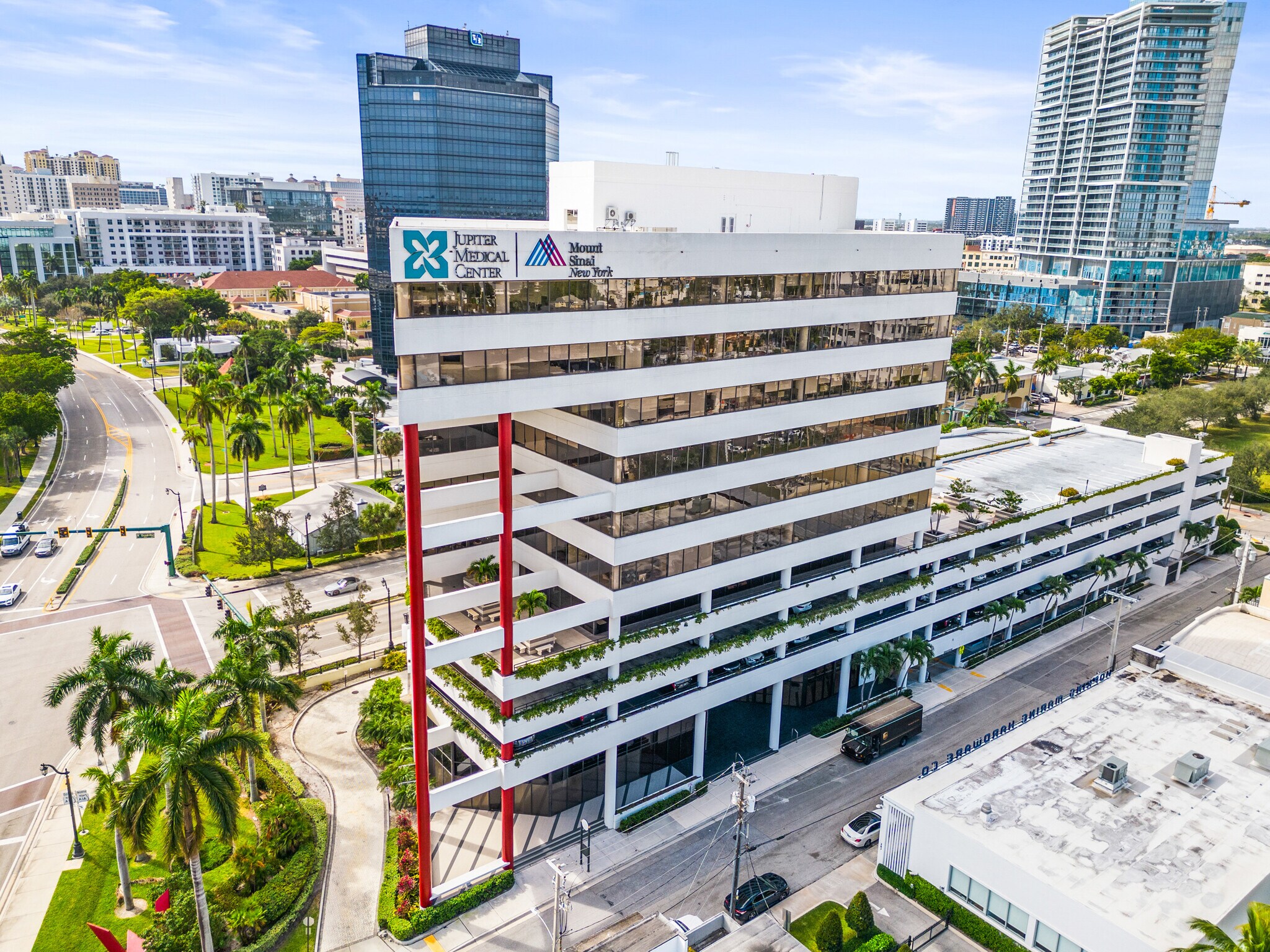 625 N Flagler Dr, West Palm Beach, FL à louer Photo de l’immeuble– Image 1 sur 18