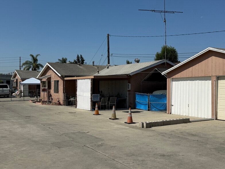 5200 Live Oak St, Cudahy, CA à vendre - Photo de l’immeuble – Image 3 sur 13