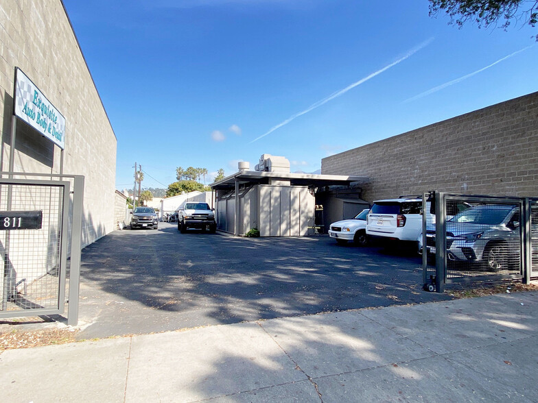 811-813 E Gutierrez St, Santa Barbara, CA à vendre - Photo de l’immeuble – Image 1 sur 15