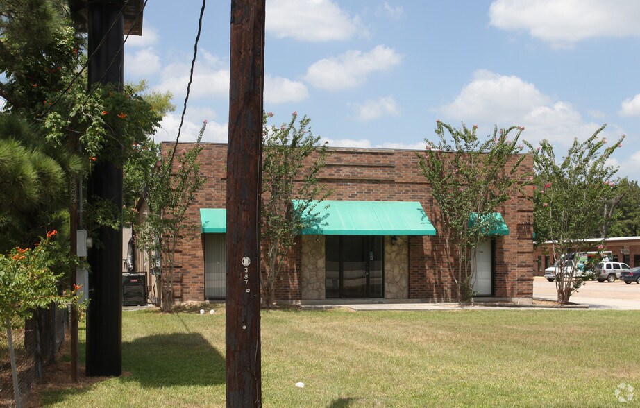 20854 N US 59 Hwy, New Caney, TX à louer - Photo de l’immeuble – Image 3 sur 4