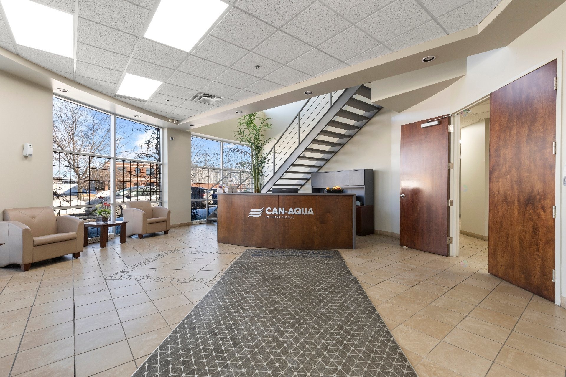 2250 Boul Dagenais O, Laval, QC à louer Photo intérieure– Image 1 sur 6