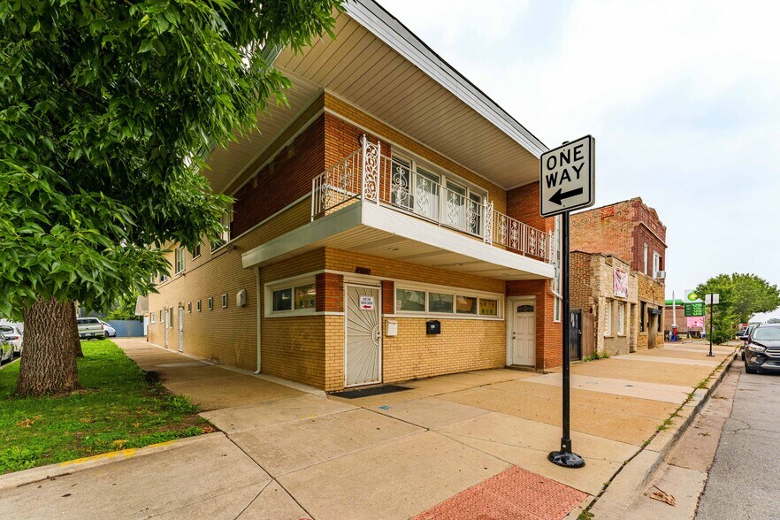 2724 W 51st St, Chicago, IL à vendre - Photo de l’immeuble – Image 2 sur 45