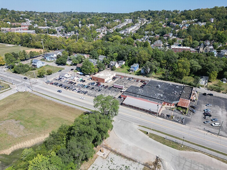 208 Stanley Ave, Cincinnati, OH à vendre - Photo de l’immeuble – Image 3 sur 4