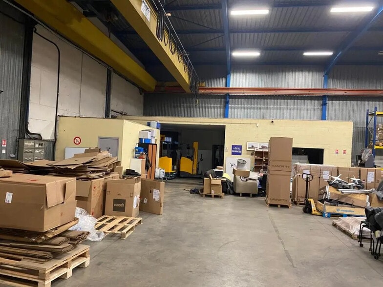 Bureau dans Gonesse à louer - Photo de l’immeuble – Image 3 sur 4