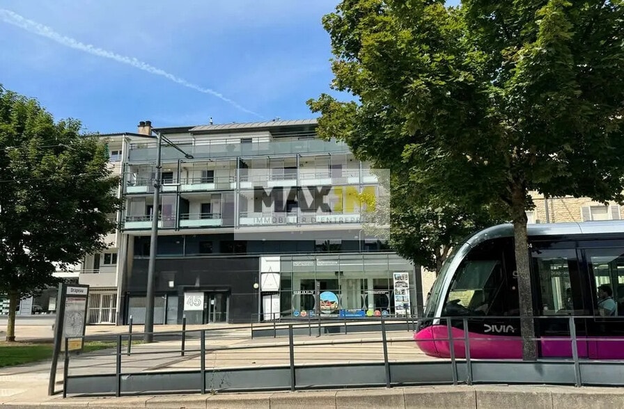 45 Avenue Du Drapeau, Dijon à louer - Photo de l’immeuble – Image 1 sur 6