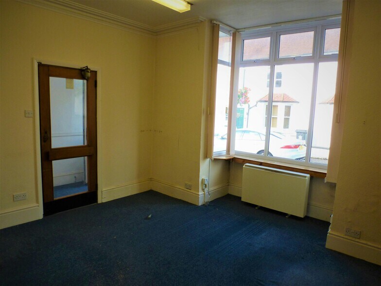 4a High St, Burnham à louer - Photo de l’immeuble – Image 3 sur 4