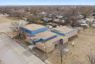 Plus de détails pour 1032 Cherry St, Ardmore, OK - Bureau à vendre