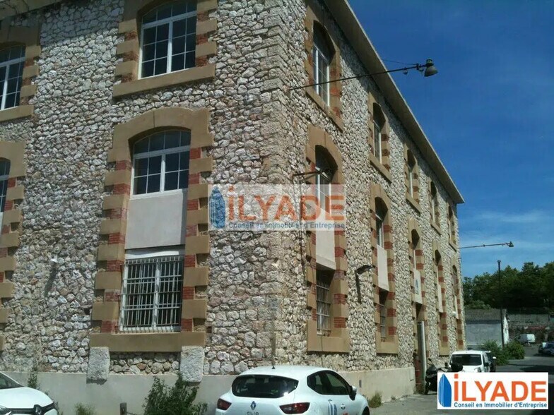 31 Boulevard Charles Moretti, Marseille à louer - Photo de l’immeuble – Image 1 sur 17