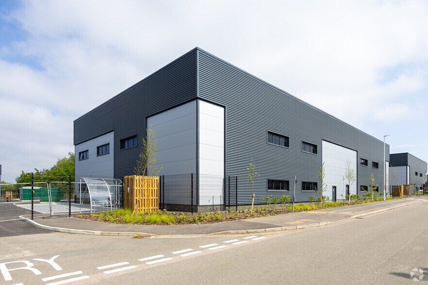 Hall Av, Ashford à louer - Photo de l’immeuble – Image 2 sur 3