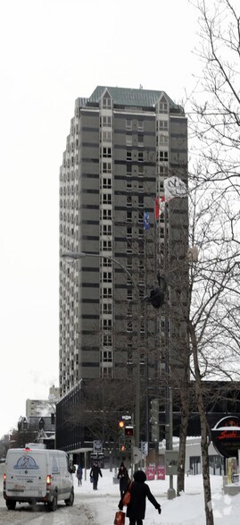 4175 Rue Sainte-Catherine O, Westmount, QC à louer - Photo de l’immeuble – Image 2 sur 13
