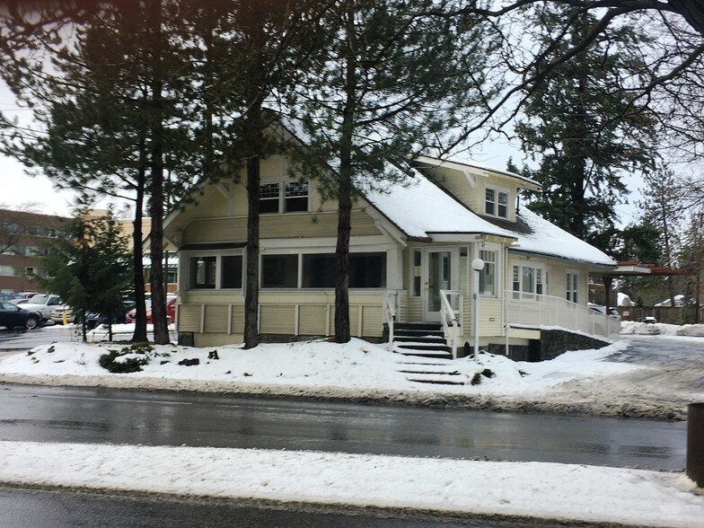 2814 S Grand Blvd, Spokane, WA à louer - Photo principale – Image 1 sur 30