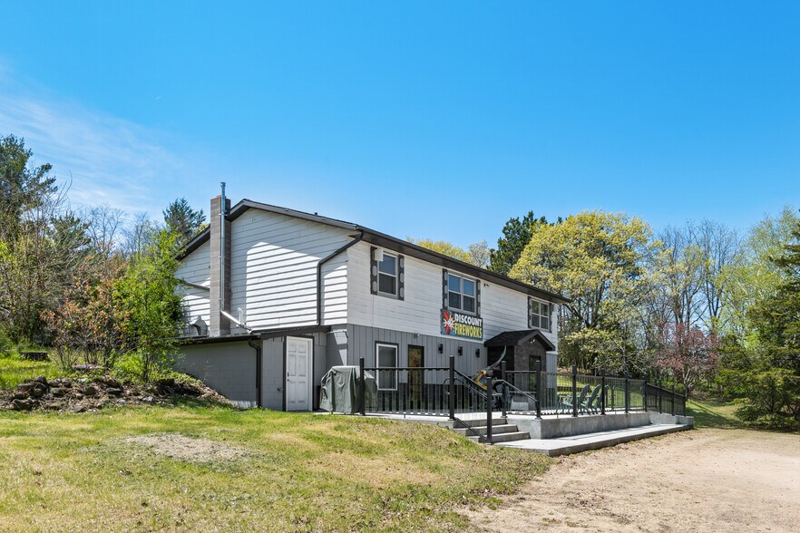 W6313 Hwy 23, Oxford, WI à vendre - Photo de l’immeuble – Image 3 sur 30