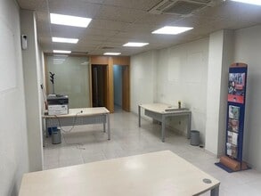 Bureaux/Local commercial dans Barcelone, Barcelona à louer Photo intérieure– Image 1 sur 7