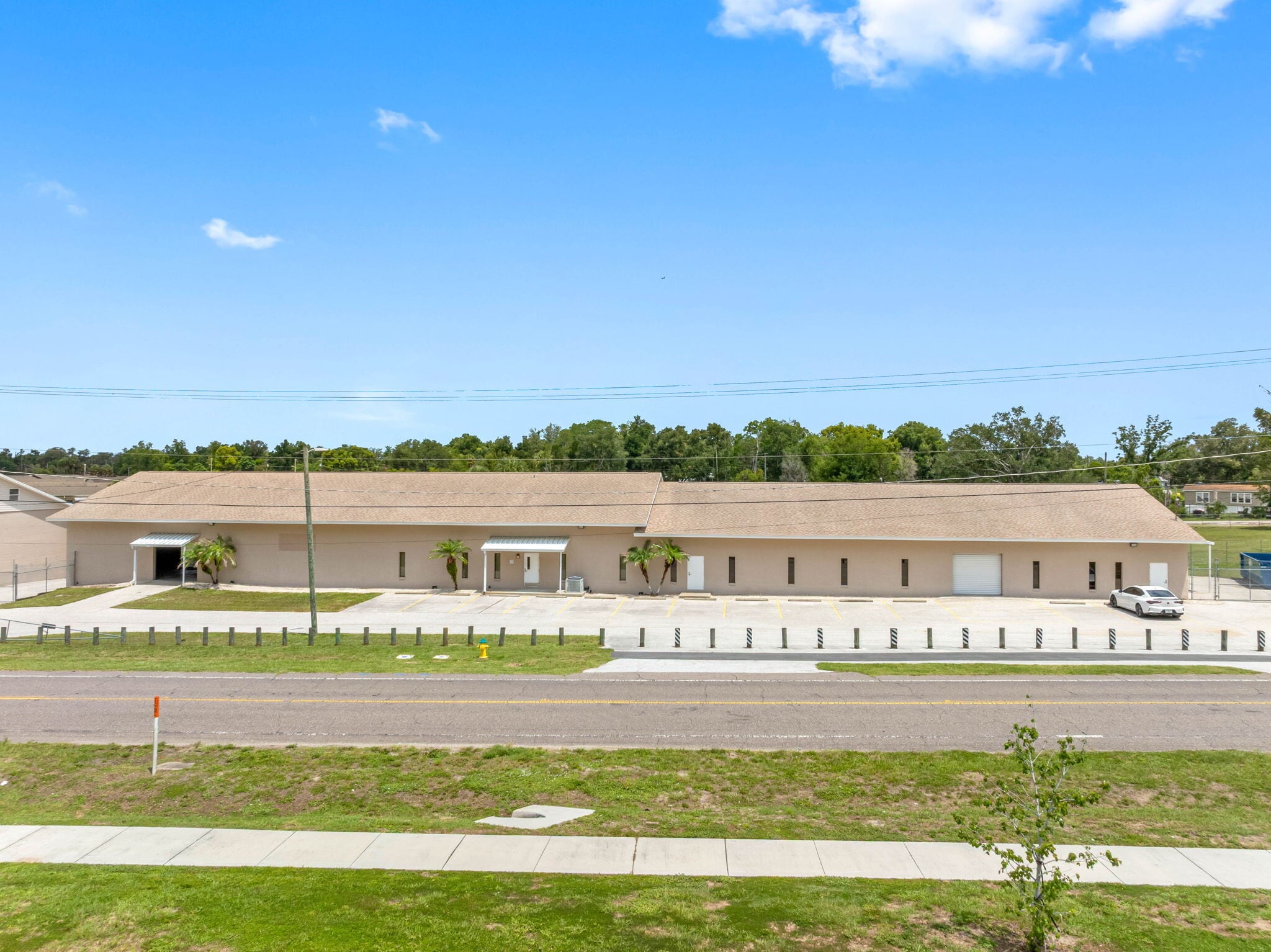 9610 Harney Rd, Thonotosassa, FL à vendre Photo de l’immeuble– Image 1 sur 23