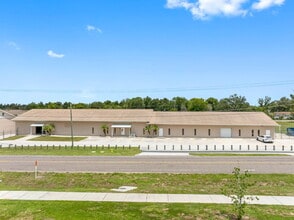 9610 Harney Rd, Thonotosassa, FL à vendre Photo de l’immeuble– Image 1 sur 23