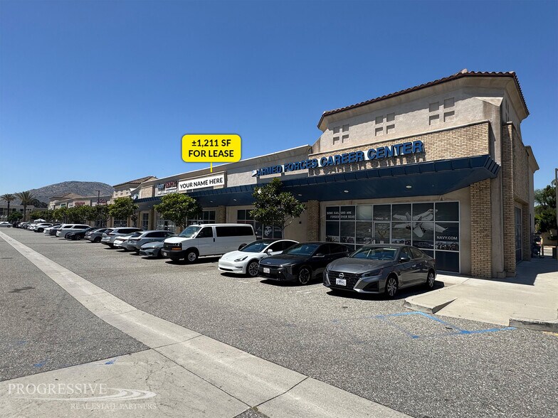 10660 Sierra Ave, Fontana, CA à louer - Photo de l’immeuble – Image 2 sur 7