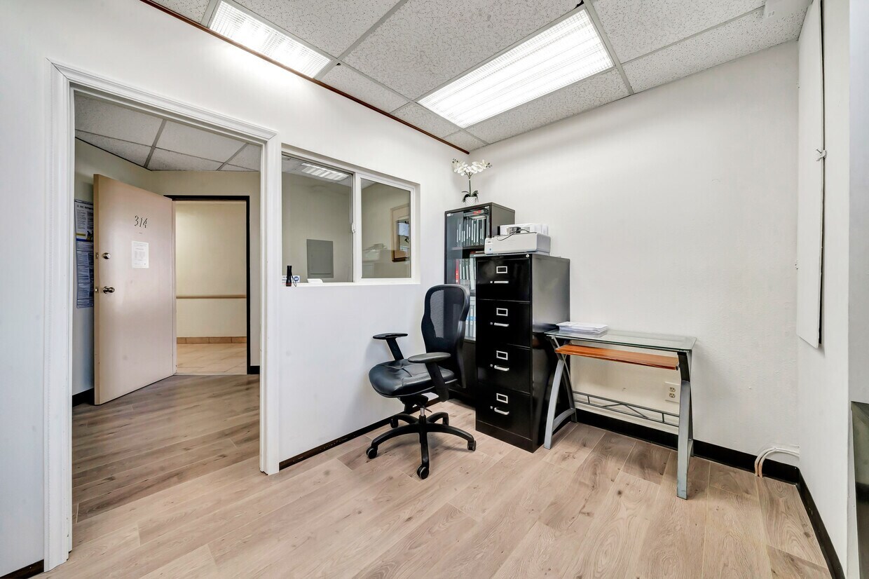 14553 Delano St, Van Nuys, CA à louer Photo intérieure– Image 1 sur 4