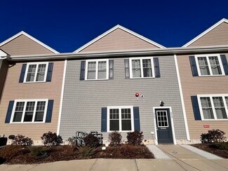 Plus de détails pour 140 N Walker St, Taunton, MA - Bureau à vendre