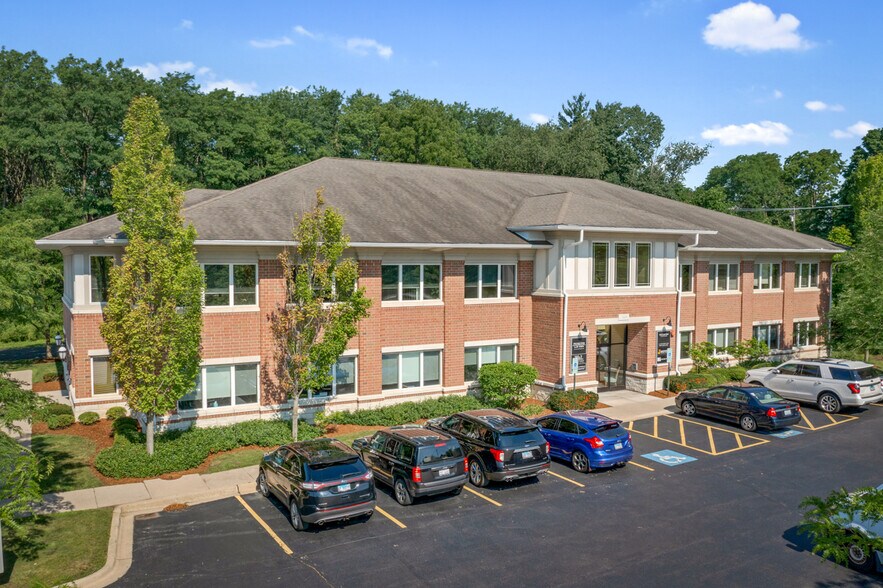 2455 Dean St, St Charles, IL à louer - Photo principale – Image 1 sur 13