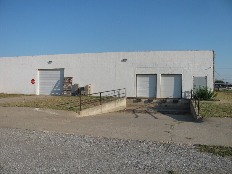310 SE D Ave, Lawton, OK à vendre - Photo de l’immeuble – Image 2 sur 19