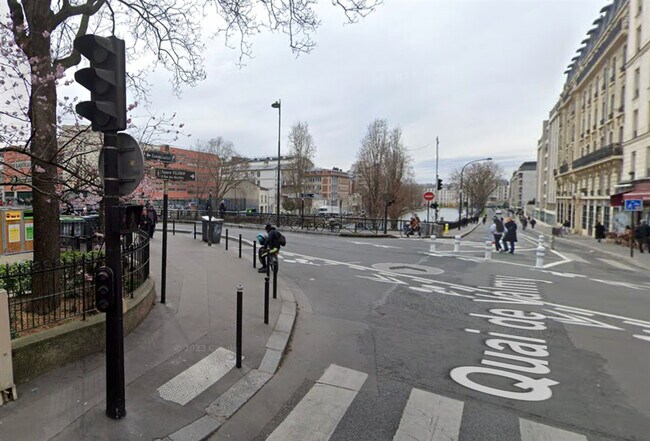 Plus de détails pour Local commercial à louer