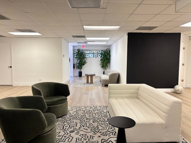 901 NE 79th St, Miami, FL à louer - Photo de l’immeuble – Image 2 sur 8