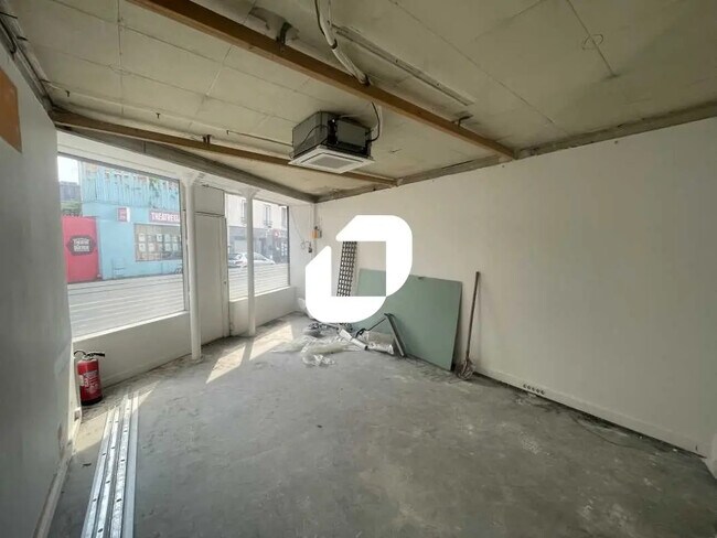 Plus de détails pour Bureau à vendre