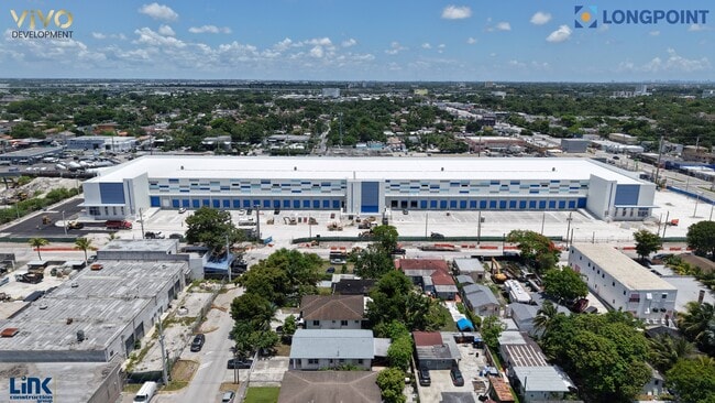 Plus de détails pour 2260 NW 27th Ave, Miami, FL - Industriel/Logistique à louer