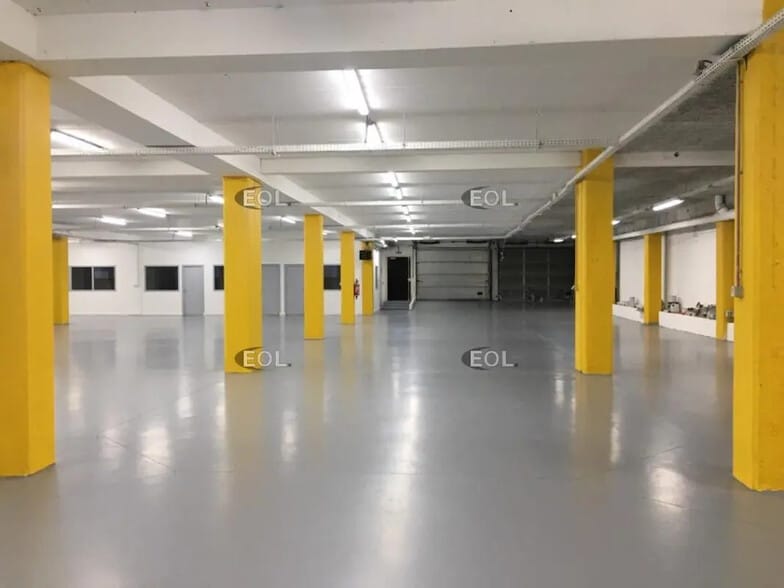 Local d’activités dans Créteil à louer - Photo intérieure – Image 3 sur 5