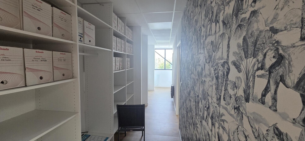 Bureau dans Les Ponts-de-Cé à louer - Photo intérieure – Image 3 sur 5