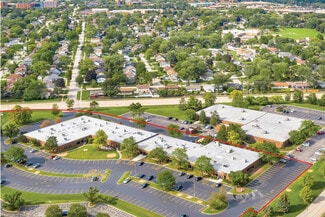 Plus de détails pour 250 E Devon Ave, Itasca, IL - Bureau à vendre