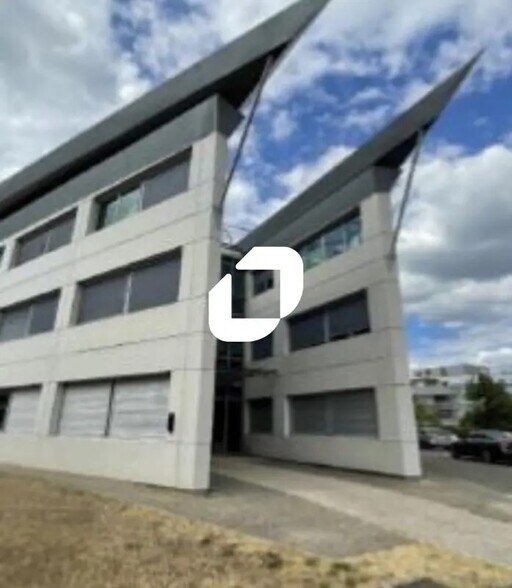 10 Rue Lavoisier, Montbonnot-Saint-Martin à louer - Photo de l’immeuble – Image 3 sur 7