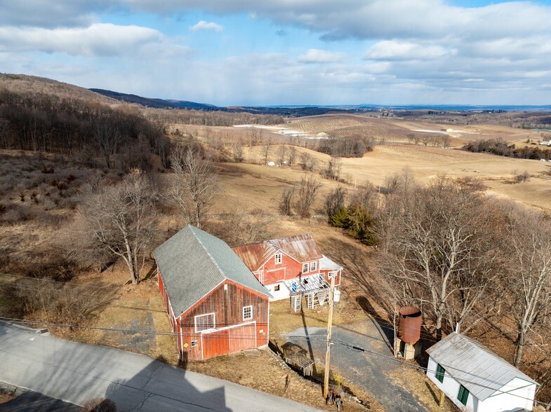 156 Mount Zion Rd, Marlboro, NY à vendre - Photo de l’immeuble – Image 3 sur 40