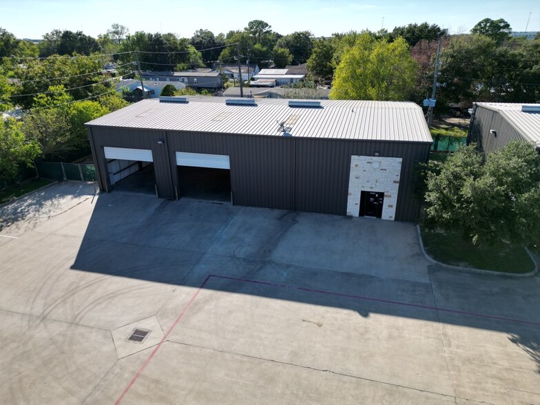 10205 Windfern Rd, Houston, TX à louer - Photo de l’immeuble – Image 2 sur 13