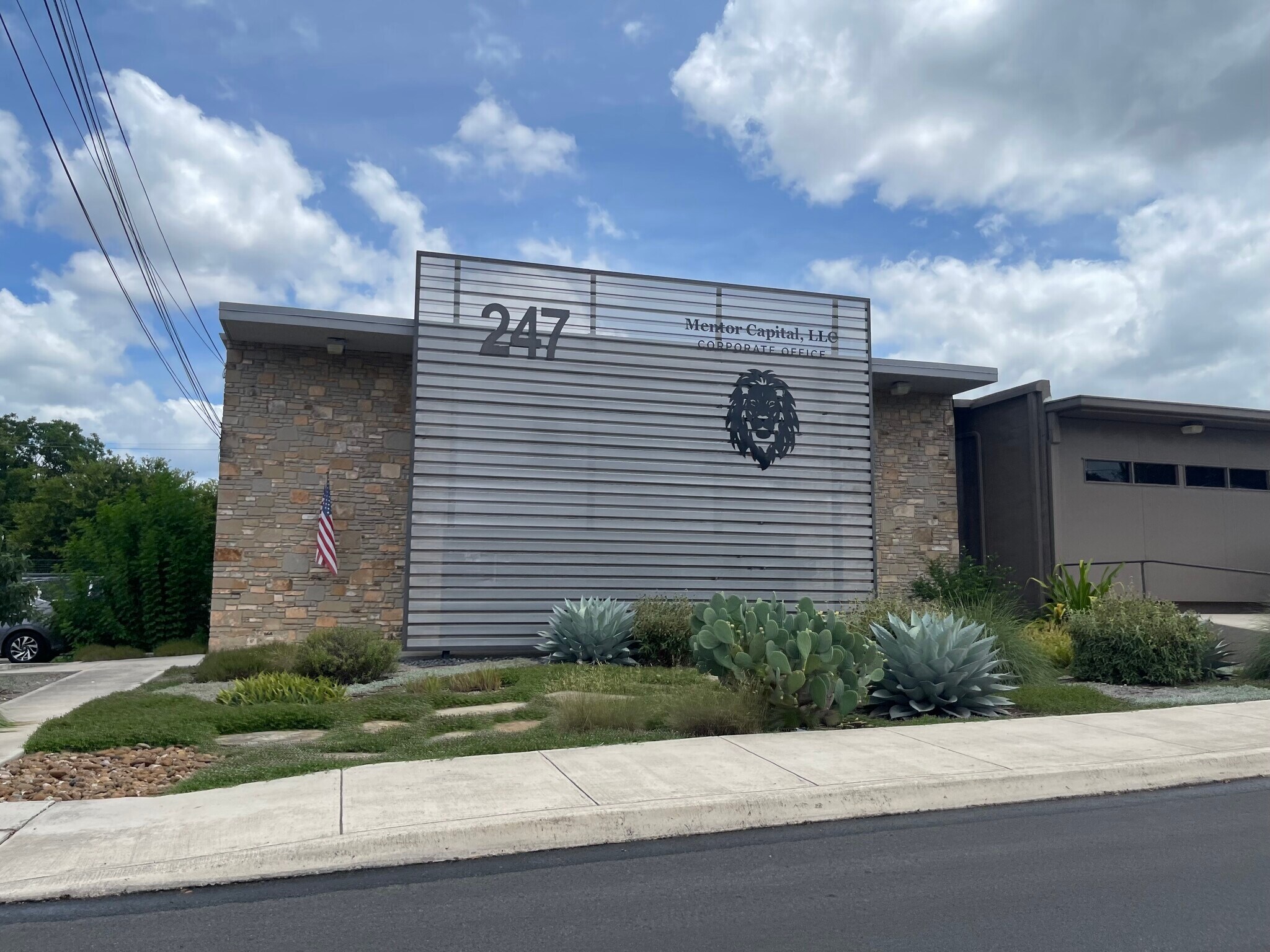 247 W Olmos Dr, San Antonio, TX à vendre Photo principale– Image 1 sur 25