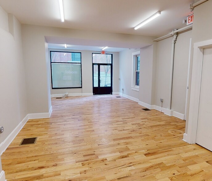 422 E Twelfth St, Cincinnati, OH à louer - Photo de l’immeuble – Image 2 sur 4