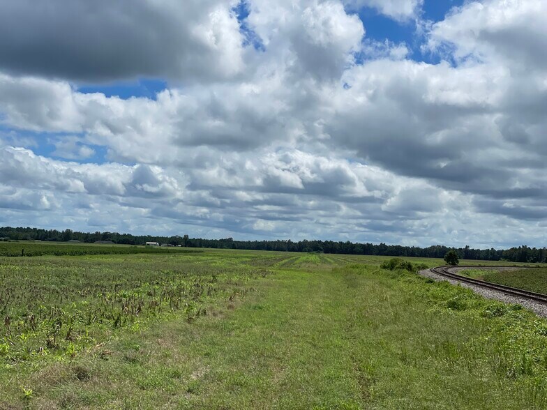 5700 Pine Forest Rd, Walnut Hill, FL à vendre - Photo de l’immeuble – Image 2 sur 47