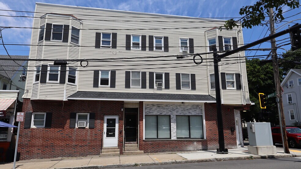 95 Medford St, Malden, MA à vendre - Photo de l’immeuble – Image 2 sur 14