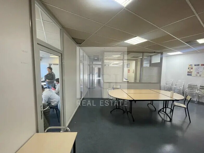 Bureau dans Grenoble à vendre - Photo intérieure – Image 2 sur 6