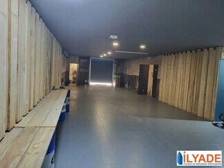 Plus de détails pour Local commercial à louer