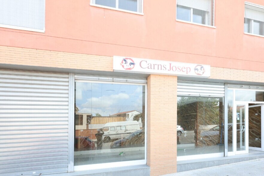 Local commercial dans Banyeres del Penedès, Tarragona à louer - Photo de l’immeuble – Image 3 sur 4