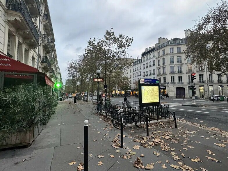 Local commercial dans Paris à vendre - Photo de l’immeuble – Image 3 sur 5