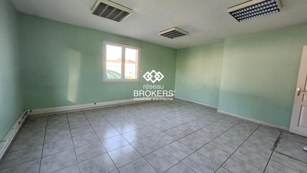 Industriel/Logistique dans Castres à louer - Photo de l’immeuble – Image 3 sur 3