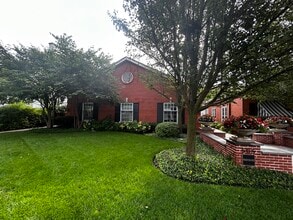 585 Lincoln Ave, Winnetka, IL à louer Photo de l’immeuble– Image 2 sur 13