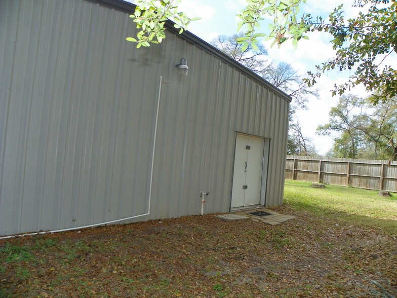 33302 Sweetgum Ln, Spring, TX à vendre - Photo de l’immeuble – Image 2 sur 15